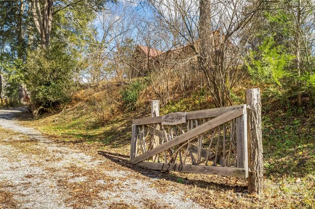 1240 Ferguson Cove Loop, Clyde, NC 28721