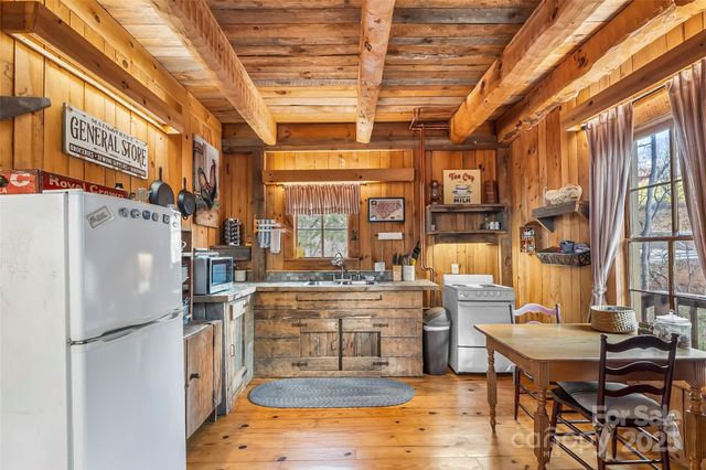 1240 Ferguson Cove Loop, Clyde, NC 28721