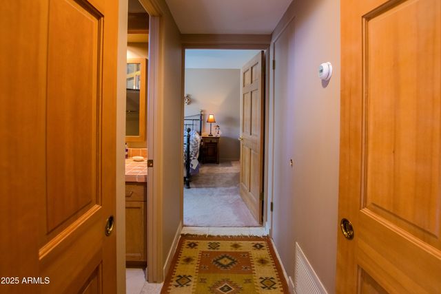 8502 E CAVE CREEK Road 10, Carefree, AZ 85377