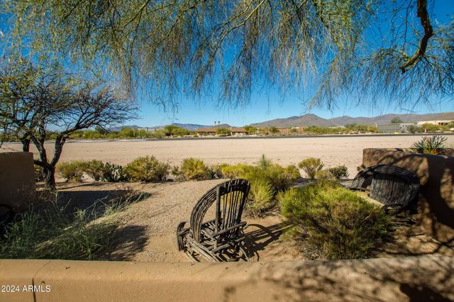 8502 E CAVE CREEK Road 10, Carefree, AZ 85377