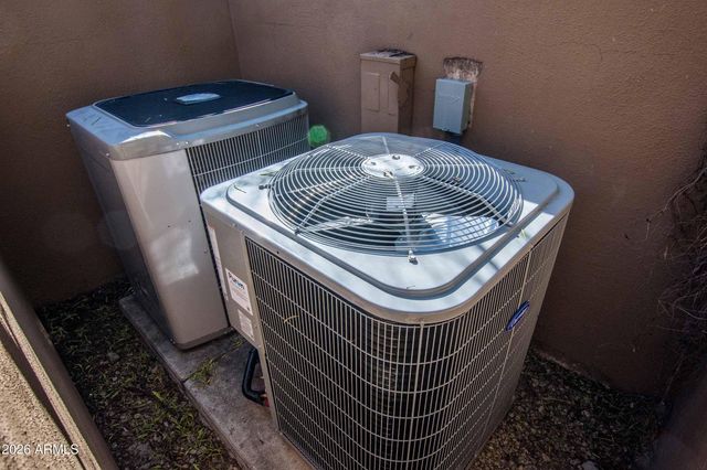 8502 E CAVE CREEK Road 10, Carefree, AZ 85377