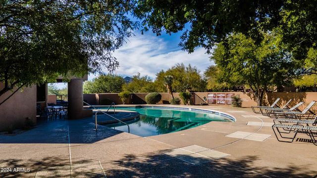 8502 E CAVE CREEK Road 10, Carefree, AZ 85377