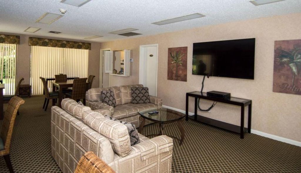Image 17 of property listing at 3200 S Ocean Boulevard D101, Palm Beach, FL 33480