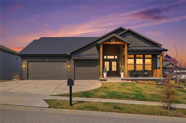 7614 N Skiles Avenue, Kansas City, MO 64158