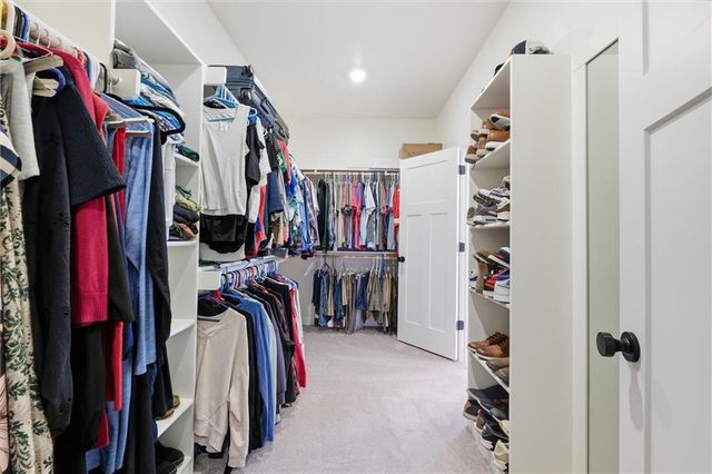 7614 N Skiles Avenue, Kansas City, MO 64158