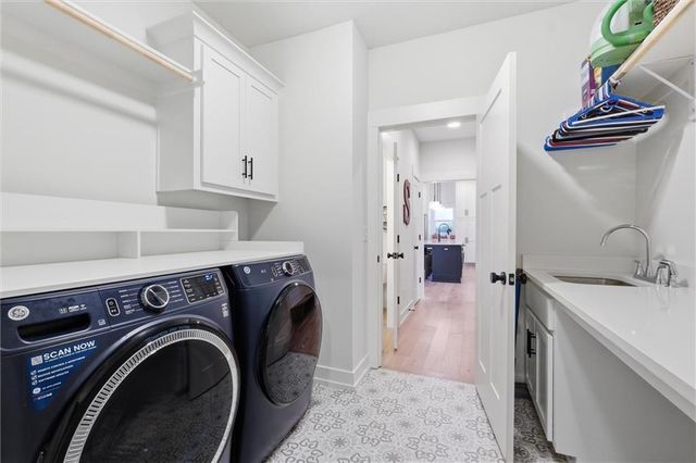 7614 N Skiles Avenue, Kansas City, MO 64158