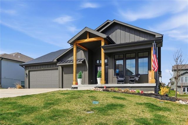 7614 N Skiles Avenue, Kansas City, MO 64158