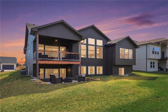 7614 N Skiles Avenue, Kansas City, MO 64158