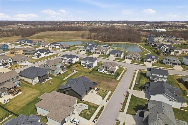 7614 N Skiles Avenue, Kansas City, MO 64158