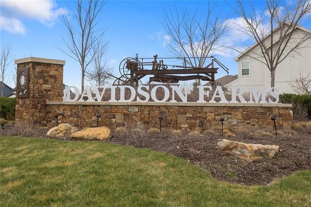 7614 N Skiles Avenue, Kansas City, MO 64158