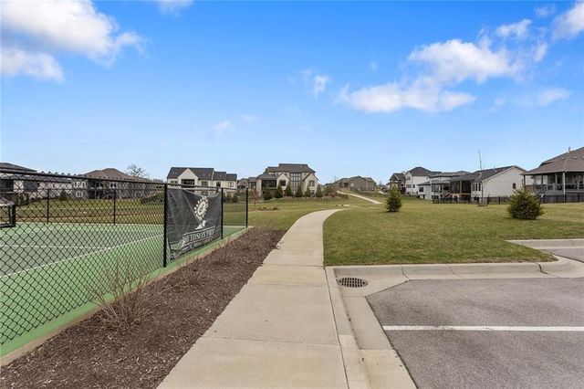 7614 N Skiles Avenue, Kansas City, MO 64158