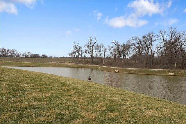 7614 N Skiles Avenue, Kansas City, MO 64158