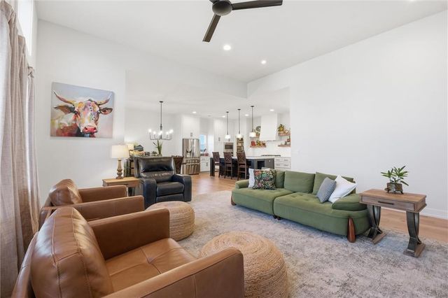 7614 N Skiles Avenue, Kansas City, MO 64158