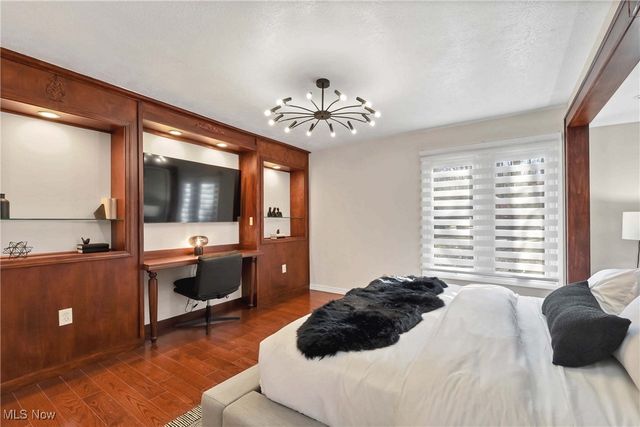 2925 Mill Gate Drive, Willoughby Hills, OH 44094