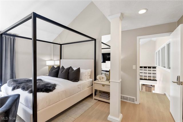 2925 Mill Gate Drive, Willoughby Hills, OH 44094