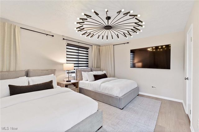 2925 Mill Gate Drive, Willoughby Hills, OH 44094