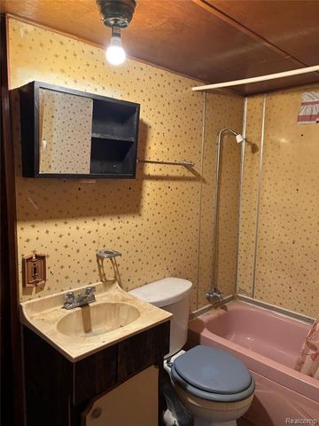 107 Highland Drive, Roscommon, MI 48653