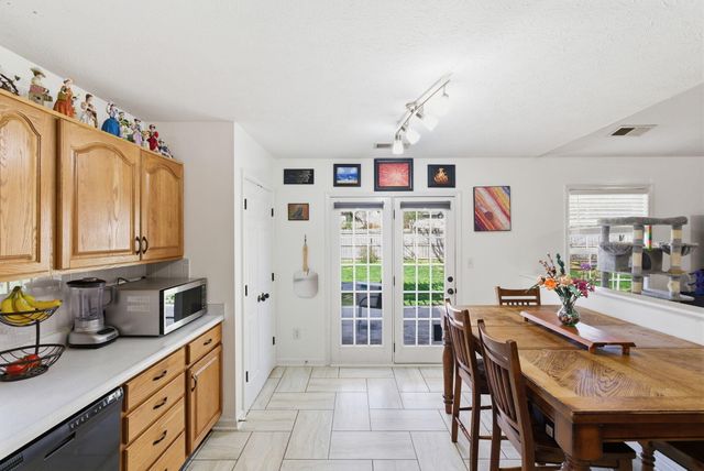 208 Rabbit Run Road, Georgetown, KY 40324