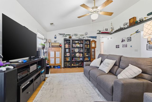 208 Rabbit Run Road, Georgetown, KY 40324