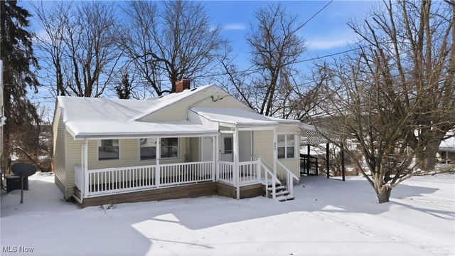 900 21st Street, Vienna, WV 26105