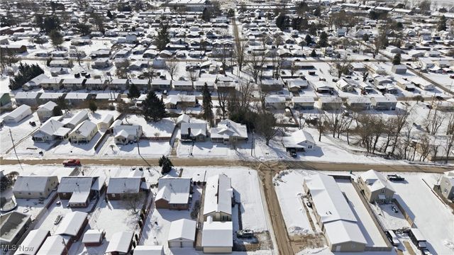 900 21st Street, Vienna, WV 26105