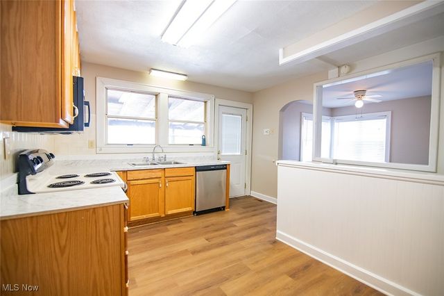 900 21st Street, Vienna, WV 26105