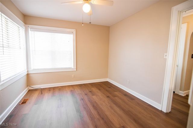 900 21st Street, Vienna, WV 26105