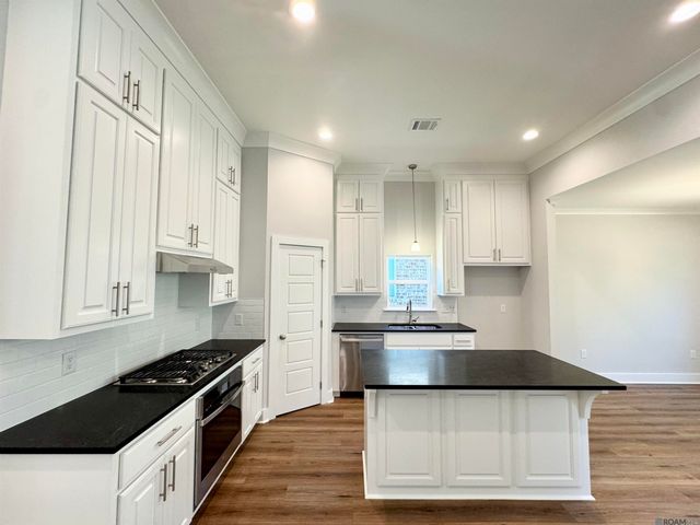 25281 Burlington Dr, Denham Springs, LA 70726