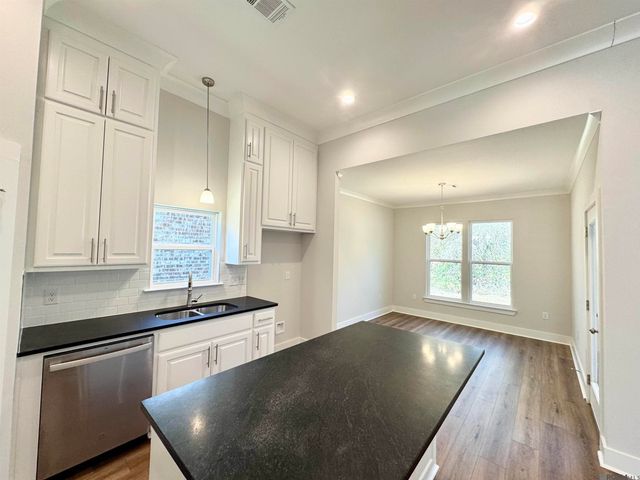 25281 Burlington Dr, Denham Springs, LA 70726