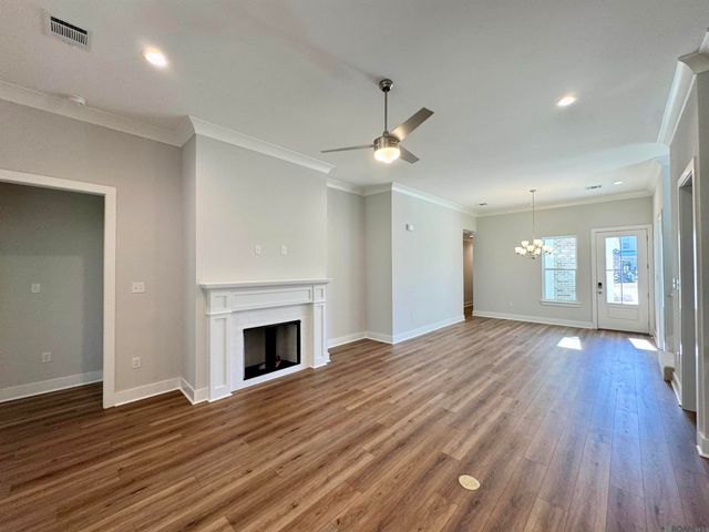 25281 Burlington Dr, Denham Springs, LA 70726