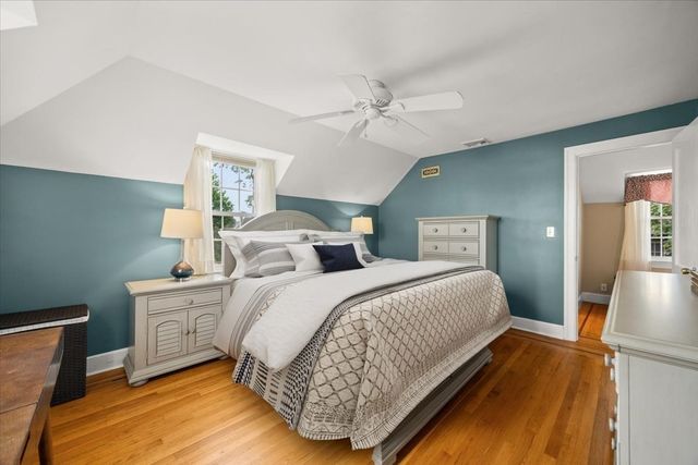 749 High St, Fall River, MA 02720