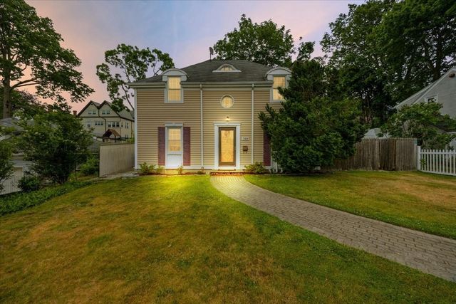 749 High St, Fall River, MA 02720