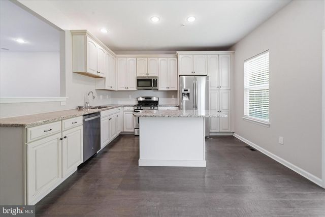 501 S TWIN LAKES BLVD, Newark, DE 19711