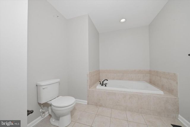 501 S TWIN LAKES BLVD, Newark, DE 19711