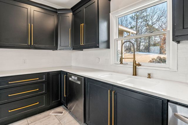 13518 Saddle Hill Drive, Little Rock, AR 72212