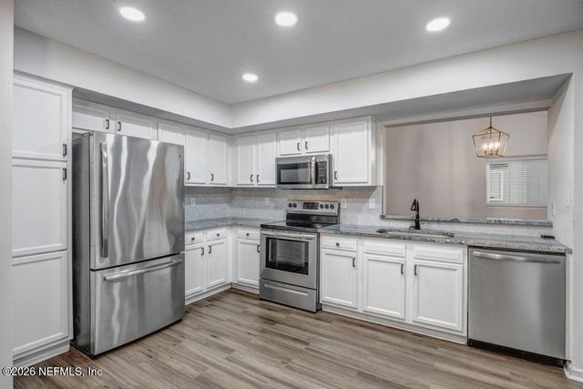 3105 CORAL REEF Drive, Jacksonville, FL 32224