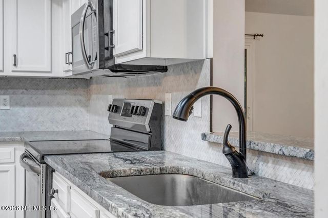 3105 CORAL REEF Drive, Jacksonville, FL 32224