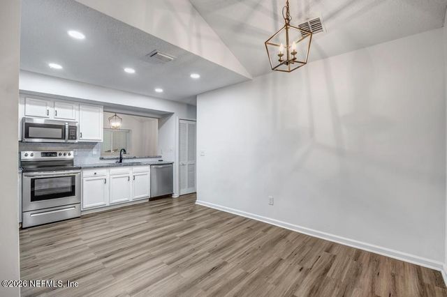 3105 CORAL REEF Drive, Jacksonville, FL 32224