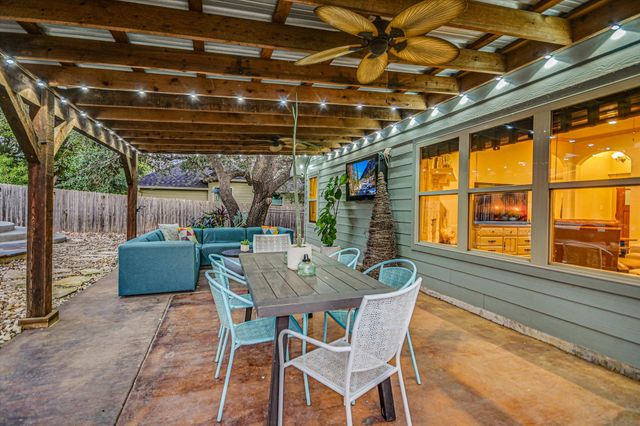 36 RIDGEWOOD CIR, Wimberley, TX 78676