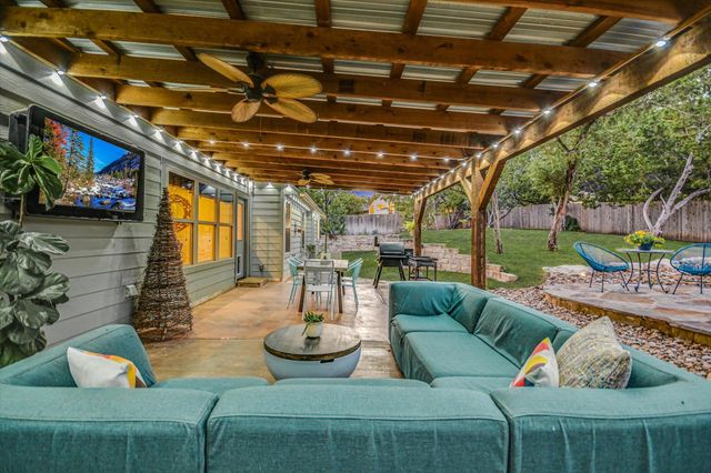 36 RIDGEWOOD CIR, Wimberley, TX 78676