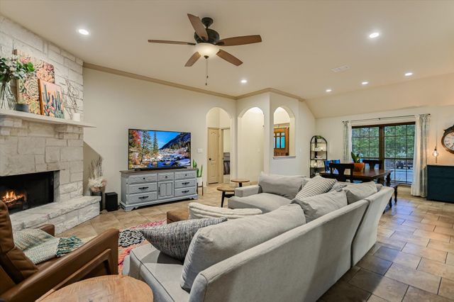 36 RIDGEWOOD CIR, Wimberley, TX 78676