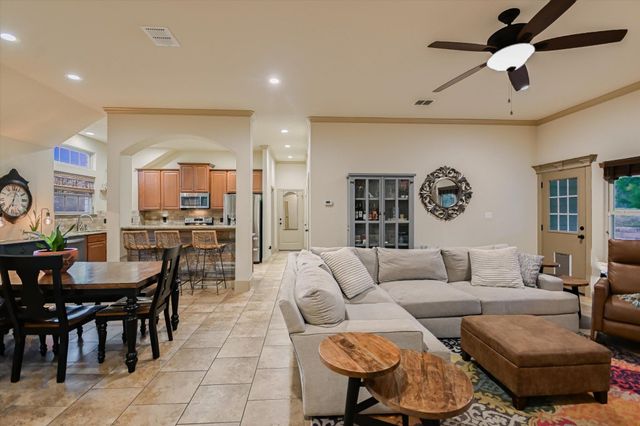36 RIDGEWOOD CIR, Wimberley, TX 78676