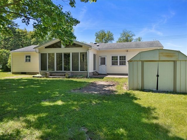 1078 Five Mile Line Road, Webster, NY 14580