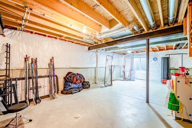 17754 Woodstock Court, Romulus, MI 48174