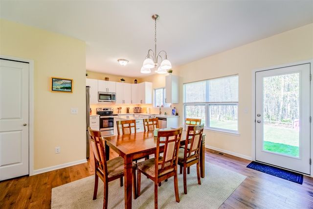 17754 Woodstock Court, Romulus, MI 48174