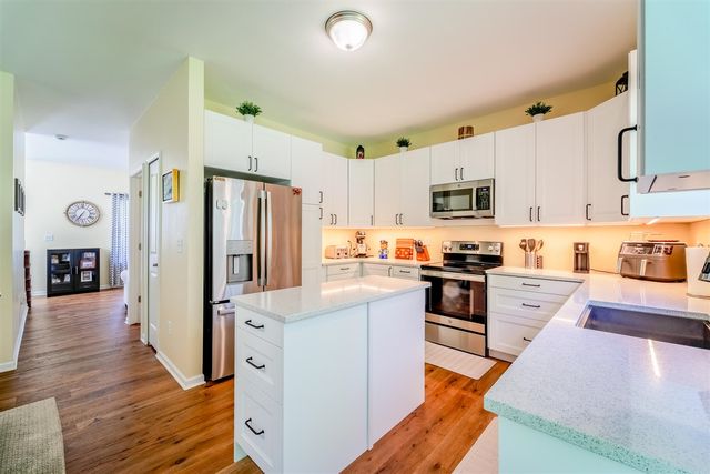 17754 Woodstock Court, Romulus, MI 48174