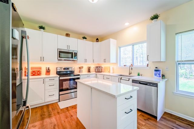 17754 Woodstock Court, Romulus, MI 48174