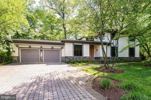 5933 WOODLEY RD, Mclean, VA 22101