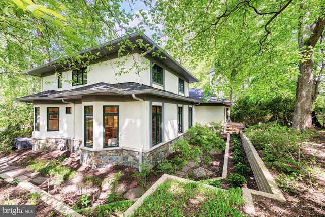 5933 WOODLEY RD, Mclean, VA 22101