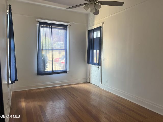 110 W NEVADA Avenue, El Paso, TX 79902